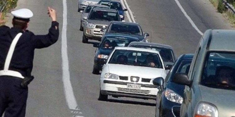 Αυξημένα μέτρα της Τροχαίας σε όλη τη χώρα στο διάστημα της Πεντηκοστής και του Αγίου Πνεύματος