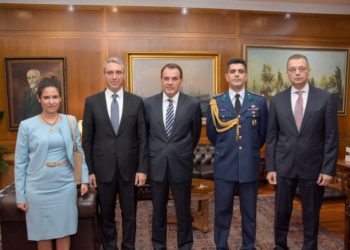 Συνάντηση ΥΕΘΑ με τον πρέσβη της Τουρκίας