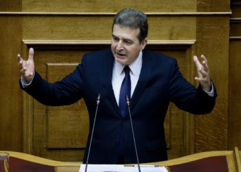 Εξηγήσεις Χρυσοχοΐδη για φυλακές, εγκληματικότητα και μεταναστευτικό, στη Βουλή.
