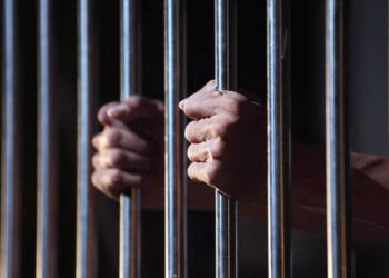 Πώς αυξάνεται η φυλάκιση για όσους καταδικαστούν από 3-5 χρόνια για βαριά πλημμελήματα