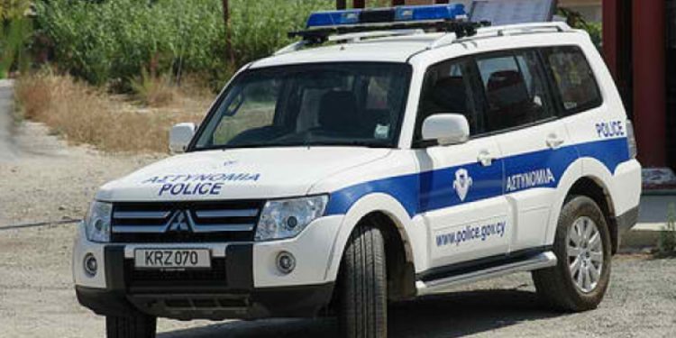 Κύπρος: Αστυνομικοί πήγαν να βάλουν τάξη σε πάρτι Ρώσου με μοντέλα και… το ‘ριξαν στο γλέντι