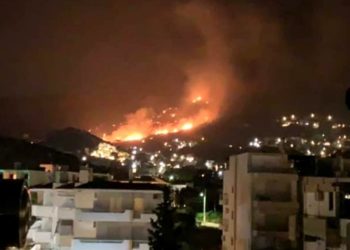 Υπό έλεγχο η φωτιά στο Πόρτο Ράφτη – Προσήχθη ύποπτος