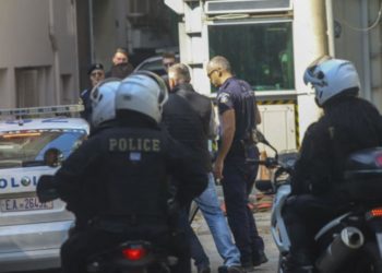 Στο αυτόφωρο οι συλληφθέντες για τις χθεσινές διαμαρτυρίες ενάντια στις πολεμικές επιχειρήσεις της Τουρκίας