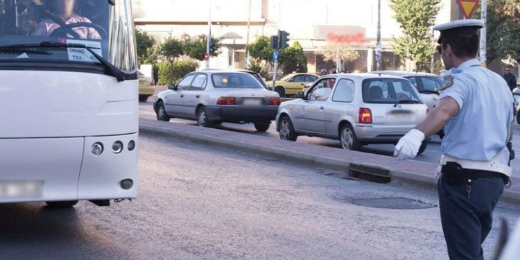 Άνοιξε το ρεύμα της λεωφόρου Αλεξάνδρας