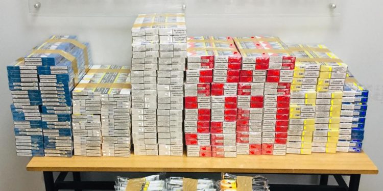 Λαθραία τσιγάρα και καπνός σε στάνη στην Εύβοια