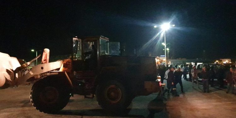 Κως: Δήμαρχος και κάτοικοι εμπόδισαν την άφιξη μεταναστών (ΦΩΤΟ)