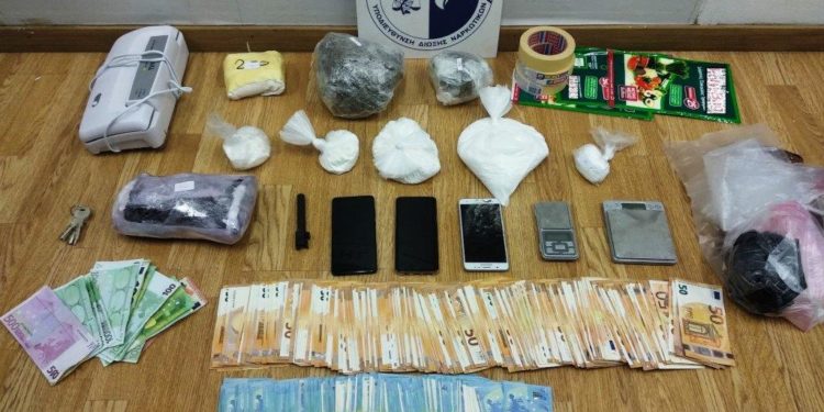 Δύο συλλήψεις για διακίνηση κοκαΐνης (ΦΩΤΟ)