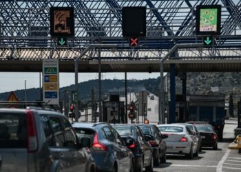 Τρέχουν όλοι να προλάβουν το lockdown – Γέμισαν οι εθνικές οδοί