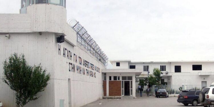 Η Σοφία Νικολάου για τα κρούσματα Covid-19 στις φυλακές Διαβατών