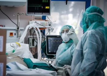 Πόσες ΜΕΘ είναι κενές σε όλη την χώρα – Στοιχεία του Υπουργείου Υγείας