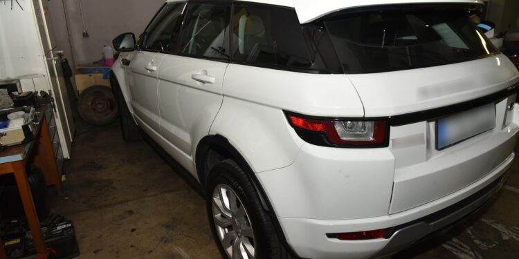 “Επιστήμονες” κλέφτες πολυτελών αυτοκινήτων στα χέρια της Ασφάλειας