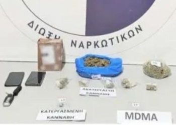 Καβάλα: Στη «φάκα» της ΕΛΑΣ 2 άνδρες που παρέλαβαν ναρκωτικά με κούριερ – Ο ένας προσπάθησε να το σκάσει – ΦΩΤΟ
