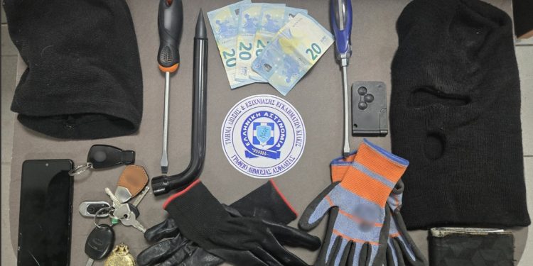 Κιλκίς: Σκαρφάλωναν και ….ξαλάφρωναν τα σπίτια οι διαρρήκτες «κεραμιδόγατοι» – ΦΩΤΟ