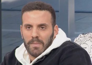 ΣΥΡΙΖΑ: Εκτός ευρωομάδας ο Νίκος Παππάς, για επίθεση σε δημοσιογράφο στο Στρασβούργο