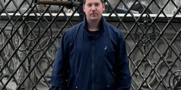 Χανιά: Αυτόφωρη δίκη του 54χρονου καθηγητή για την εξαπάτηση της οικογένειας του 33χρονου Αλέξη που αγνοείται – Εμπλέκεται και σε άλλες υποθέσεις