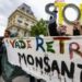 Ακτιβιστές διαδήλωσαν έξω από την έδρα της Monsanto