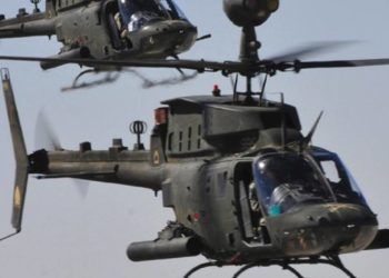 Έφθασαν στην Ελλάδα τα 70 ελικόπτερα αναγνώρισης OH-58D Kiowa Warrior της Αεροπορίας Στρατού-Παρών στη διαδικασία εκφόρτωσης ο αρχηγός ΓΕΣ