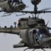 Έφθασαν στην Ελλάδα τα 70 ελικόπτερα αναγνώρισης OH-58D Kiowa Warrior της Αεροπορίας Στρατού-Παρών στη διαδικασία εκφόρτωσης ο αρχηγός ΓΕΣ