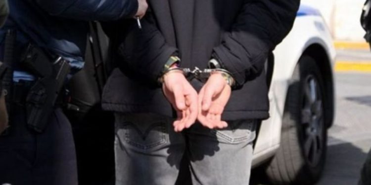 Συνελήφθη φυγόποινος με 11 καταδικαστικές αποφάσεις