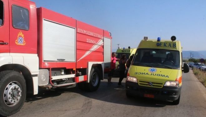 Δύο νεκροί και ένας τραυματίας σε σύγκρουση βυτιοφόρου με φορτηγό στο Κορωπί – Αποκλεισμένη η περιοχή λόγω διαρροής καυσίμου