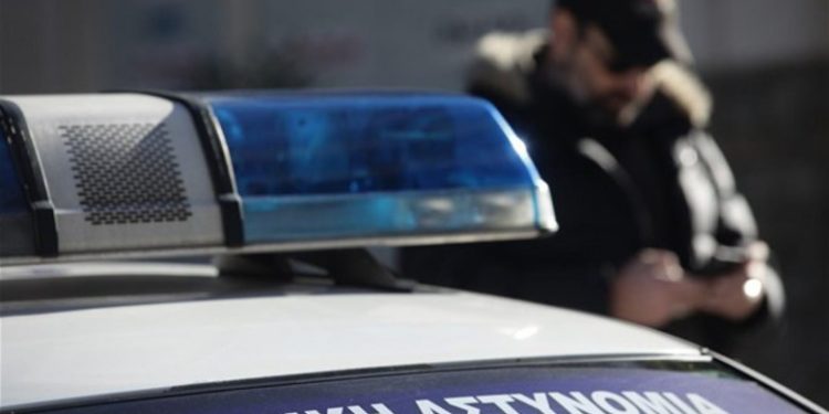 47χρονος πυροβόλησε και σκότωσε τη 49χρονη σύντροφό του και μετά αυτοκτόνησε