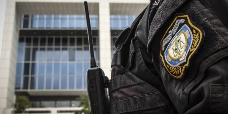 DNA 33χρονου που συνελήφθη για κλοπές, σε σπίτι όπου έμενε ο Χ. Ξηρός