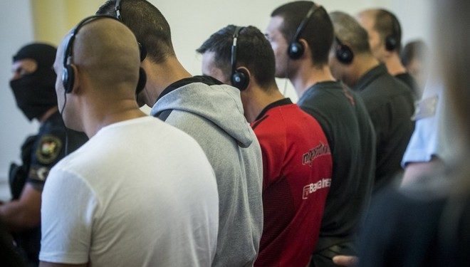 Ουγγαρία: Ισόβια στους 4 διακινητές που άφησαν 71 μετανάστες να πεθάνουν από ασφυξία μέσα σε φορτηγό