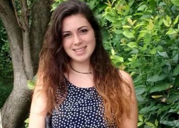 Ανήλικη αρνήθηκε τη χημειοθεραπεία και πέθανε – Καταδικάστηκαν οι γονείς της