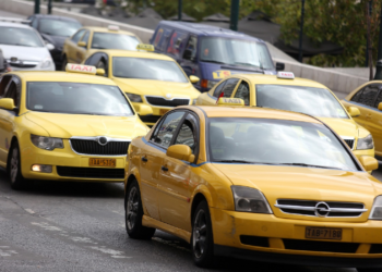 Στη φάκα (μετά από καταγγελία) ταξιτζής που «πείραζε» το ταξίμετρο