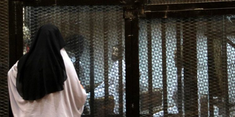 Μαζική απεργία πείνας εγκλείστων σε φυλακή υψίστης ασφαλείας στο Κάιρο