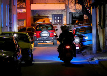 Ληστεία σε σπίτι επιχειρηματία στη Βούλα 