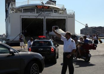 Ξεκίνησε η μεγάλη έξοδος για το φετινό καλοκαίρι από τα λιμάνια της Αττικής