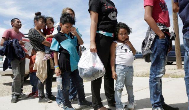 ΗΠΑ: Πάνω από 900 ανήλικοι μετανάστες, ανάμεσά τους βρέφη και νήπια, χωρίστηκαν από τους γονείς τους τον τελευταίο χρόνο