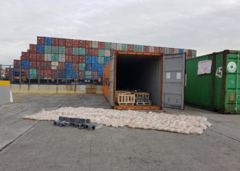 Εντός της ημέρας αναμένεται να ολοκληρωθεί η διαδικασία καταμέτρησης των χαπιών captagon στο λιμάνι του Πειραιά