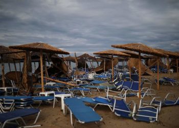 Χαλκιδική: Η μανία της φύσης και ο πανικός που επικράτησε σε ερασιτεχνικό βίντεο του BBC