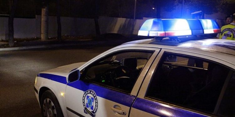 Ληστεία σε κατάστημα γνωστής αλυσίδας καφέ