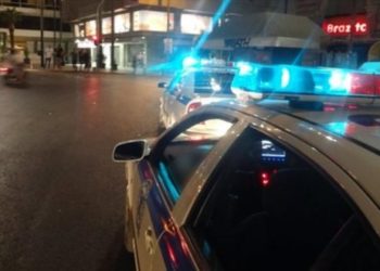 Δύο μικροπωλητές στον εισαγγελέα για παραεμπόριο, μετά το χθεσινό επεισόδιο με αστυνομικούς στους Αγίους Αναργύρους