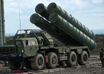 Γερουσιαστής Μενέντεζ σε Τραμπ: Κυρώσεις στην Τουρκία για τους S-400 χωρίς καθυστέρηση