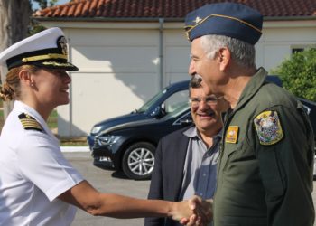 Συνάντηση αρχηγού ΓΕΕΘΑ με αντιπροσωπεία του αμερικανικού Κογκρέσου