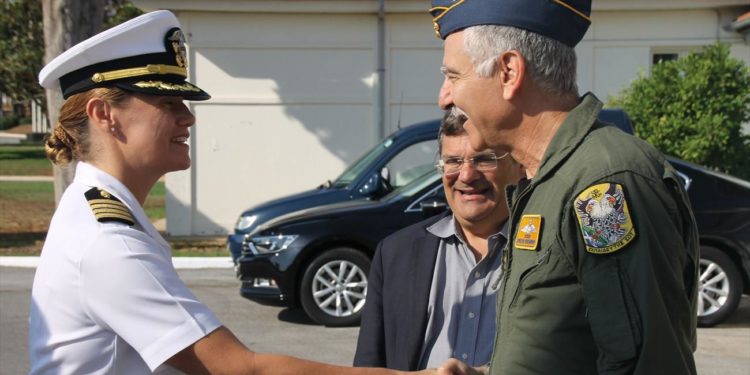 Συνάντηση αρχηγού ΓΕΕΘΑ με αντιπροσωπεία του αμερικανικού Κογκρέσου