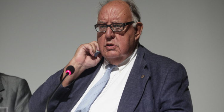 Διαμαρτυρία Πάγκαλου σε Χρυσοχοΐδη για τη μείωση της φρουράς του