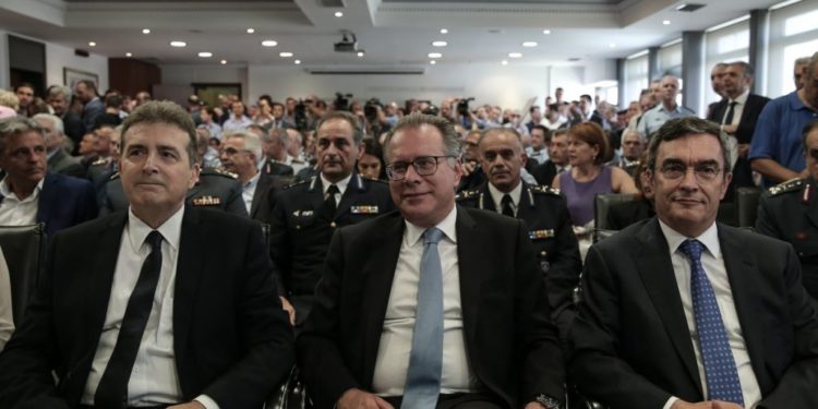 Η “Αγία Τριάδα” ξανάσμιξε στην Κατεχάκη