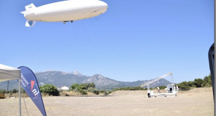 Στον “αέρα” το ζέπελιν που έδωσε η Frontex στο Λιμενικό Σώμα για τα θαλάσσια σύνορα