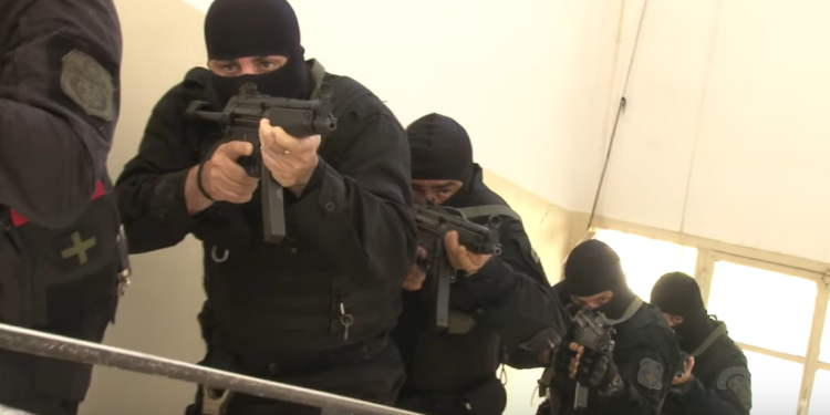 Η σκληρή εκπαίδευση των φρουρών του Κορυδαλλού (ΒΙΝΤΕΟ)