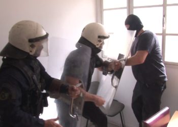 Η σκληρή εκπαίδευση των φρουρών του Κορυδαλλού