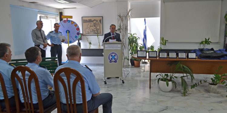 Ο Όμιλος Φίλων Ελληνικής Αστυνομίας δώρισε 10 αλεξίσφαιρα γιλέκα στη ΓΕΠΑΔ Κρήτης