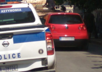 Μεγάλη επιχείρηση της αστυνομίας στα Εξάρχεια – Τρεις προσαγωγές (Φωτογραφίες)