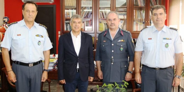 Συνάντηση του Περιφερειάρχη Θεσσαλίας με τον νέο Γενικό Περιφερειακό Αστυνομικό Διευθυντή