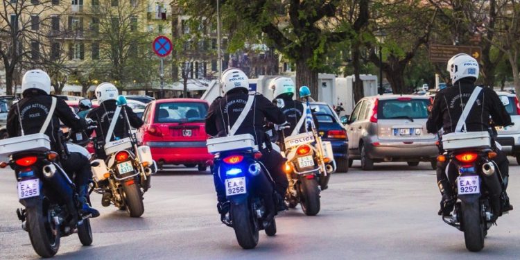 Εξαρθρώθηκε σπείρα ανήλικων ληστών στο κέντρο της Αθήνας