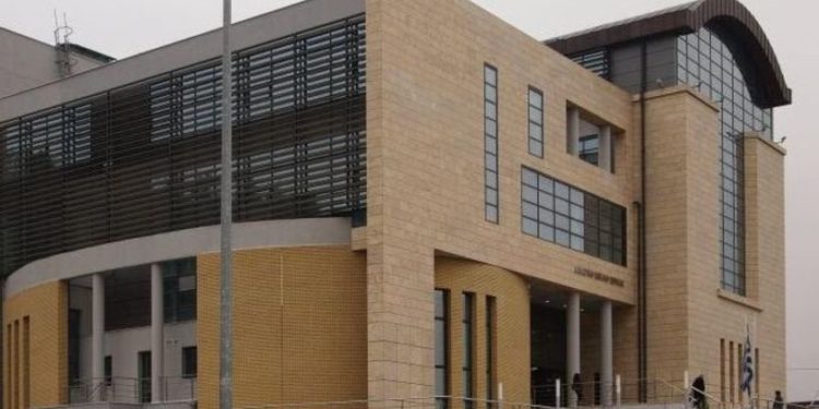 Η Αστυνομικός που παρέδωσε πορτοφόλι στα Δικαστήρια Βέροιας